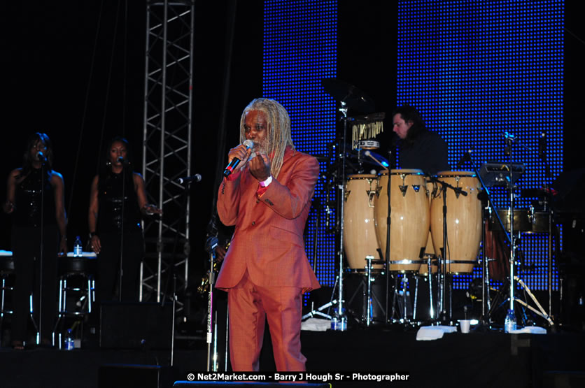 Billy Ocean at the Air Jamaica Jazz and Blues Festival 2008 The Art of Music - Saturday, January 26, 2008 - Air Jamaica Jazz & Blues 2008 The Art of Music venue at the Aqaueduct on Rose Hall Resort & Counrty Club, Montego Bay, St. James, Jamaica W.I. - Thursday, January 24 - Saturday, January 26, 2008 - Photographs by Net2Market.com - Claudine Housen & Barry J. Hough Sr, Photographers - Negril Travel Guide, Negril Jamaica WI - http://www.negriltravelguide.com - info@negriltravelguide.com...!
