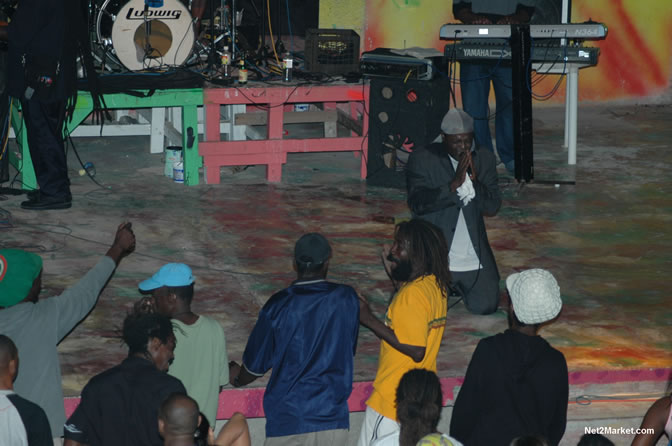 Live in Concert - Sugar Minott - Bobby Dread - Swallow - backed by the Indika Band - Boubon Beach Restaurant, Beach Bar & Oceanfront Accommodations - Negril Travel Guide, Negril Jamaica WI - http://www.negriltravelguide.com - info@negriltravelguide.com...!