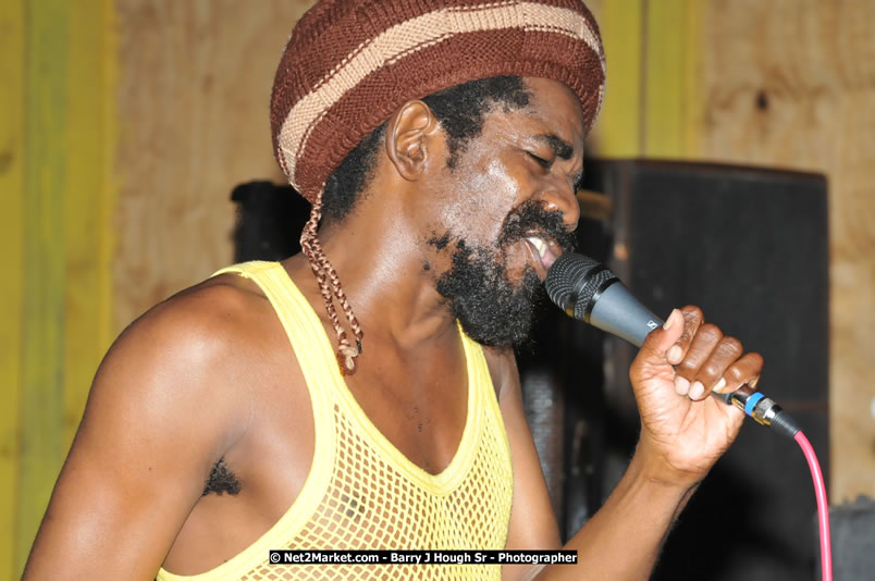  Coco Tea & Silver Cat at Bourbon Beach - Money Cologne Promotions presents The Growning of Coco Tea & Silver Cat at Bourbon Beach, Norman Manley Boulevard, Negril , Westmoreland, Jamaica W.I. - Monday, April 14, 2008 - Photographs by Net2Market.com - Barry J. Hough Sr, Photographer - Photos taken with a Nikon D300 - Negril Travel Guide, Negril Jamaica WI - http://www.negriltravelguide.com - info@negriltravelguide.com...!