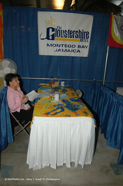 JAPEX 2006 Exibition @ Home Solutions, Negril - Tuesday, April 25, 2006 - Negril - JAPEX 2006 Negril Photos - Negril Travel Guide, Negril Jamaica WI - http://www.negriltravelguide.com - info@negriltravelguide.com...!