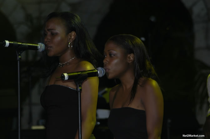 Performances - Air Jamaica Jazz & Blues 2005 - The Art Of Music - Cinnamon Hill Golf Course, Rose Hall, Montego Bay - Negril Travel Guide, Negril Jamaica WI - http://www.negriltravelguide.com - info@negriltravelguide.com...!