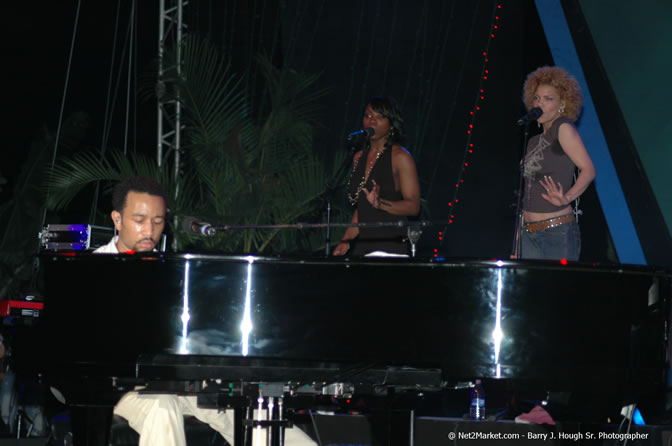 John Legend - Air Jamaica Jazz & Blues Festival 2006 - The Art of Music - Cinnamon Hill Golf Club - Rosehall Resort & Country Club, Montego Bay, Jamaica W.I. - Thursday, January 26, 2006 - Negril Travel Guide, Negril Jamaica WI - http://www.negriltravelguide.com - info@negriltravelguide.com...!