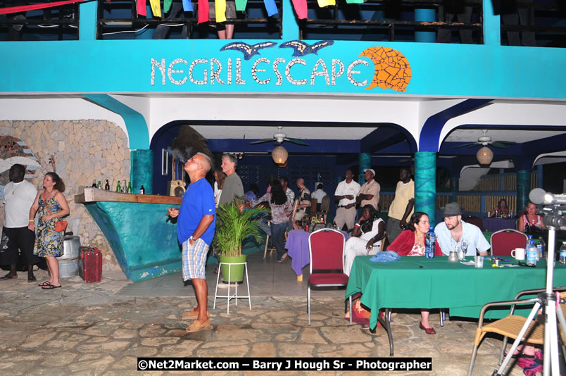Chinese New Year @ The Sunset Show at Negril Escape - Tuesday, January 27, 2009 - Live Reggae Music at Negril Escape - Tuesday Nights 6:00PM to 10:00 PM - Photographs by Net2Market.com - Barry J. Hough Sr, Photographer/Photojournalist - Negril Travel Guide, Negril Jamaica WI - http://www.negriltravelguide.com - info@negriltravelguide.com...!