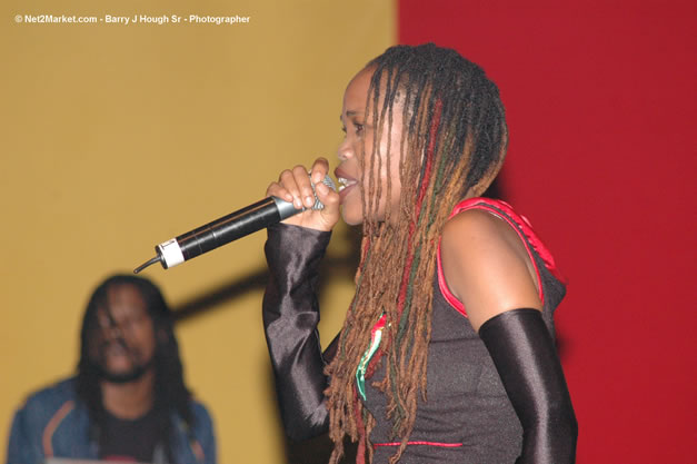 Queen Ifrica @ Tru-Juice Rebel Salute 2007 - Saturday, January 13, 2007, Port Kaiser Sports Club, St. Elizabeth - Negril Travel Guide, Negril Jamaica WI - http://www.negriltravelguide.com - info@negriltravelguide.com...!
