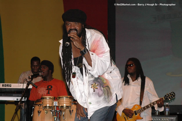 Tony Rebel @ Tru-Juice Rebel Salute 2007 - Saturday, January 13, 2007, Port Kaiser Sports Club, St. Elizabeth - Negril Travel Guide, Negril Jamaica WI - http://www.negriltravelguide.com - info@negriltravelguide.com...!