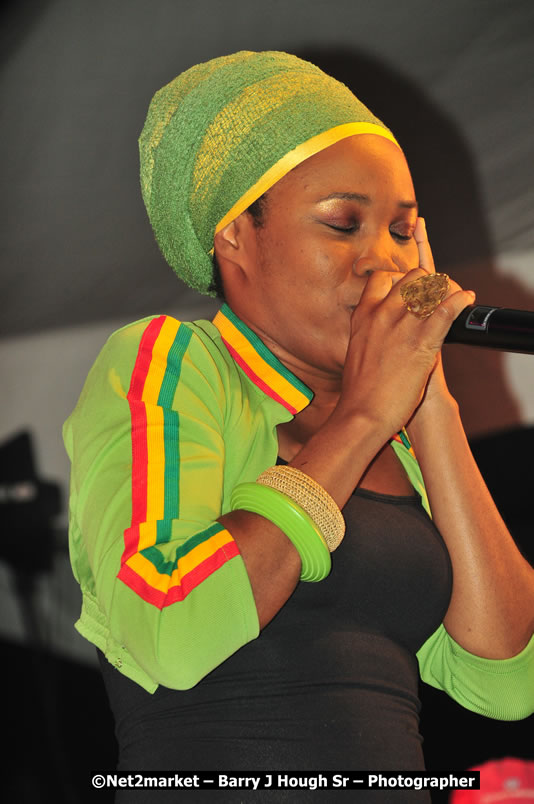 Queen Ifrica @ Unite The People An International Reggae Fest, Featuring: Beres Hammond, Coco T, Queen Ifrica, Khalil, Cameal Davis, Iley Dread, Rochelle, Geoffrey Star, Ras Penco, Kool DeLoy, Otis Gayle, J.McKay, Tiney Winey, Venue at Norman Manley Boulevard, Negril, Westmoreland, Jamaica - Saturday, April 4, 2009 - Photographs by Net2Market.com - Barry J. Hough Sr, Photographer/Photojournalist - Negril Travel Guide, Negril Jamaica WI - http://www.negriltravelguide.com - info@negriltravelguide.com...!
